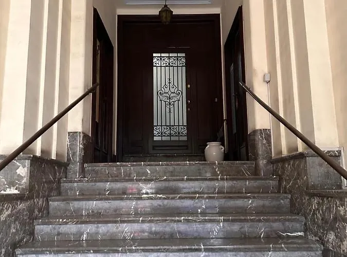 Botta 9 Bed and Breakfast Μπέργκαμο